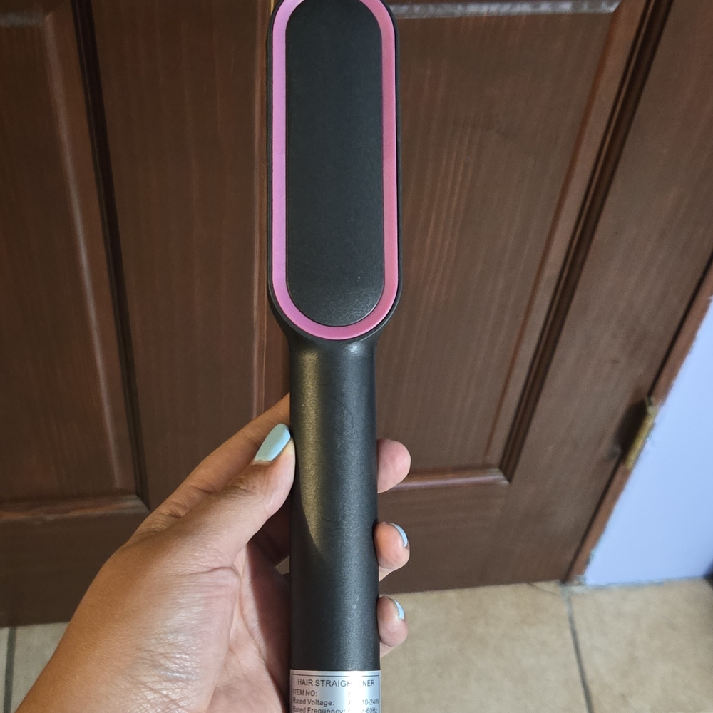 Black and Pink Hair Straightener Brush